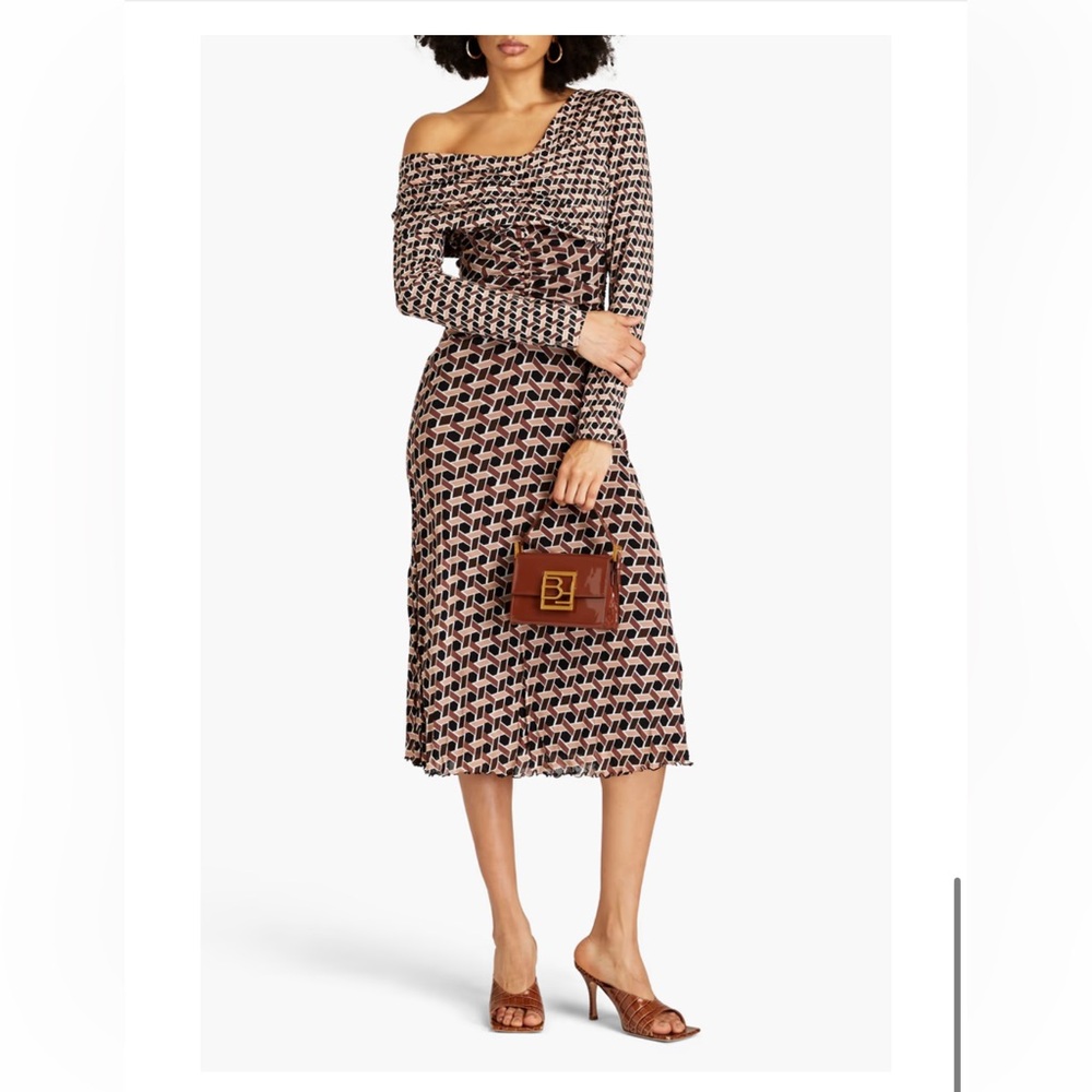 DIANE VON FURSTENBERG
Leia one-shoulder printed jersey and stretch-mesh